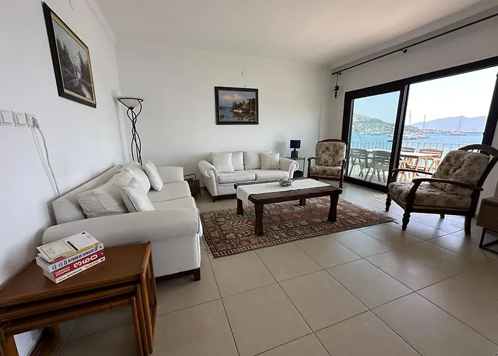 Beachfront Center Dream House * בודרום