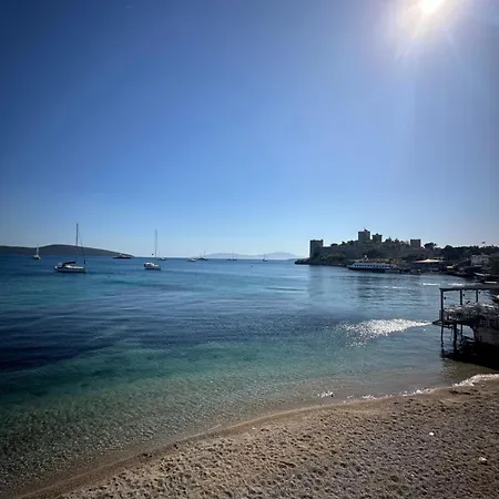 Διαμέρισμα Beachfront Center Dream House *