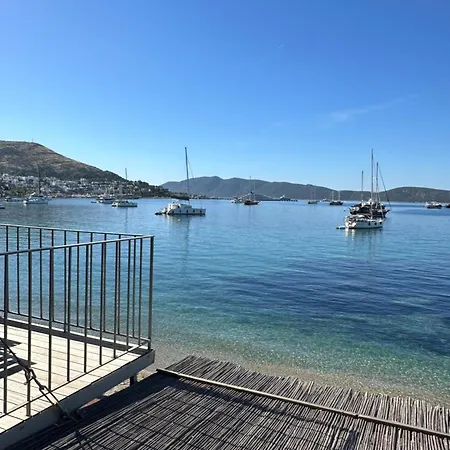 Beachfront Center Dream House Apartment Bodrum